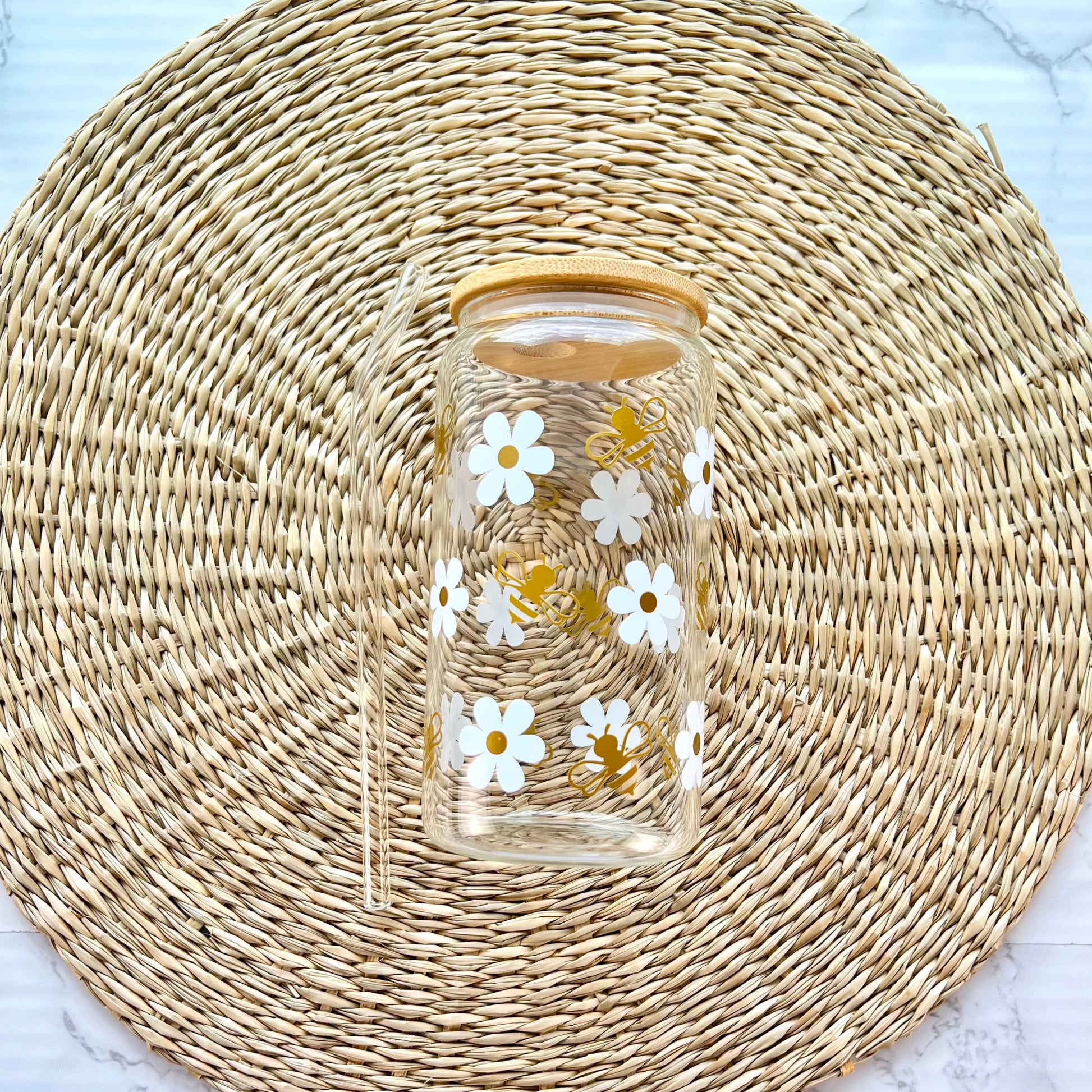 Honey Bees And Daisies 16 oz Glass Can Cup